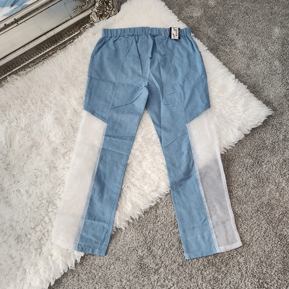 Thrill Jeans Plus Size Organza Detail Straight Leg Jeans. Light Wash. Si…